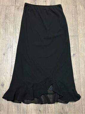 Black flowy ruffle bottom maxi skirt